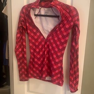 Nike women’s pullover running top